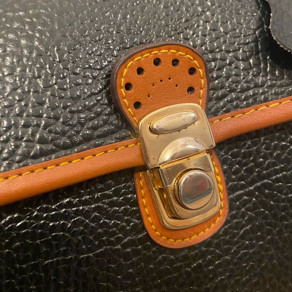 Vintage Dooney & Burke All - Weather Leather Black & Tan Pebbled Crossbody Bag - Picture 17 of 17